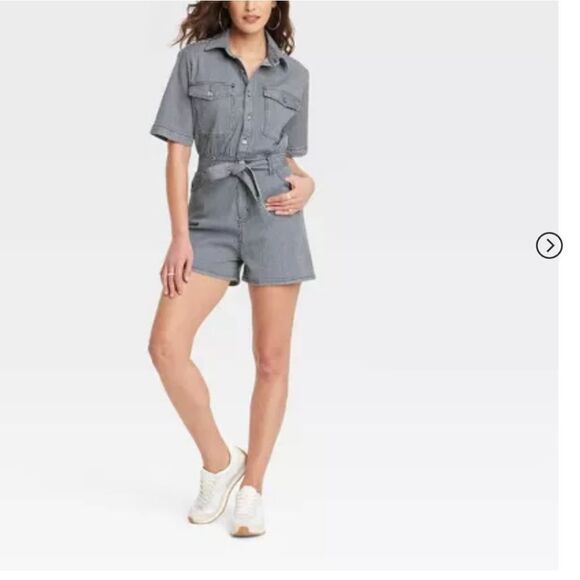 🆕👖Short Sleeve Denim Jumpsuit/Romper - Picture 2 of 7